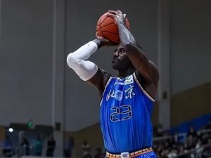 北京96-78大胜广东 球员评价:4人优秀,3人及格,3人低迷